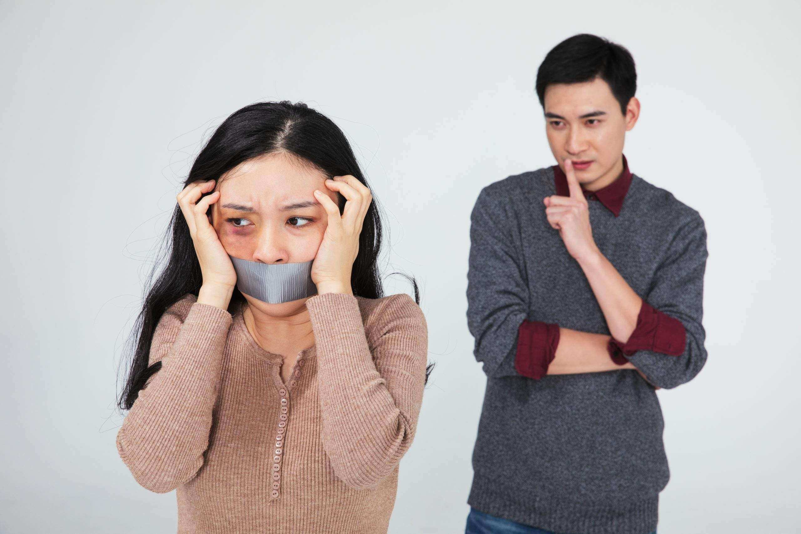 Có nên ly hôn khi bị bạo hành gia đình thường xuyên xảy ra? 35 có nên ly hôn