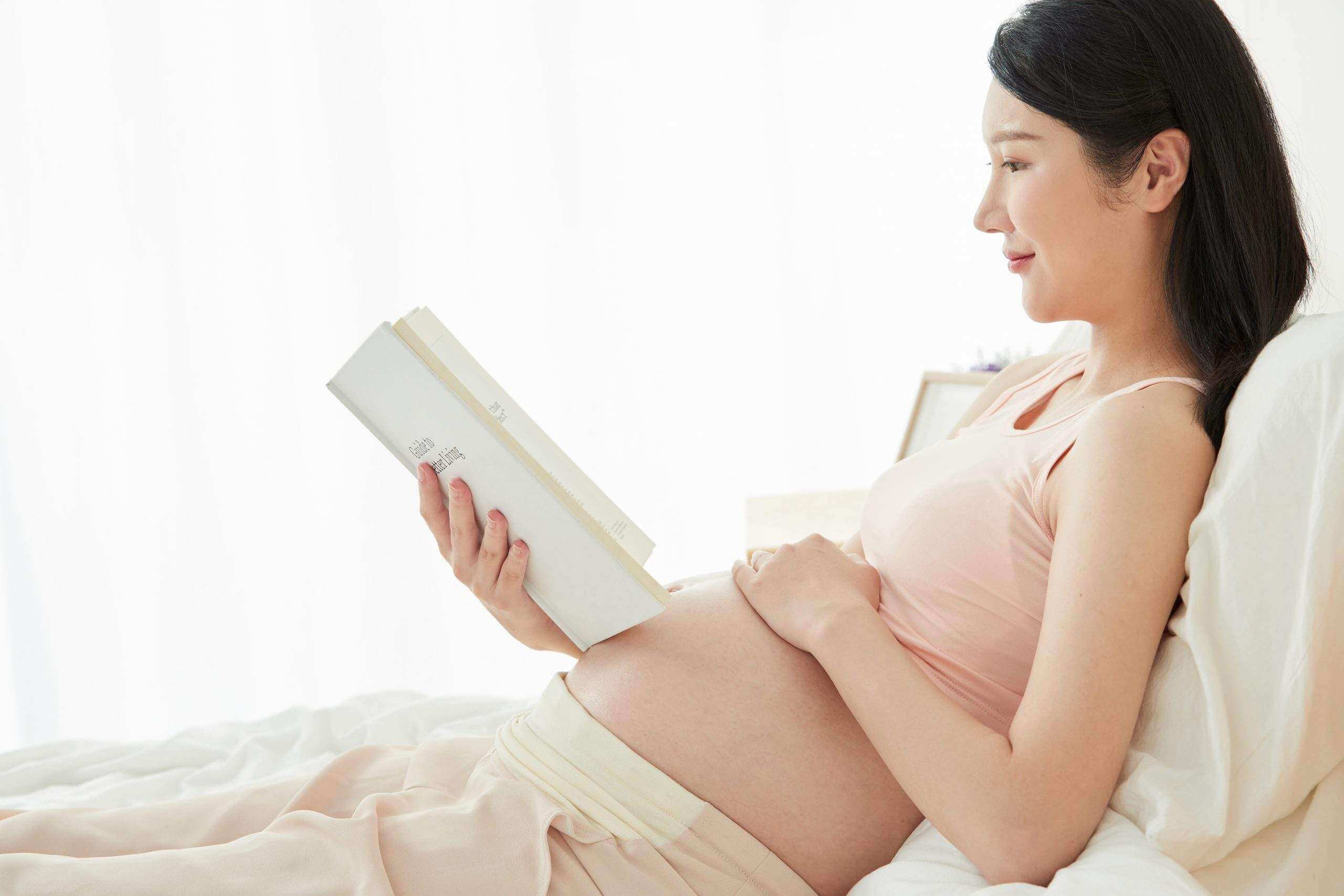 Đọc sách thường xuyên, một cuộc đầu tư chắc chắn có lãi 37 Đọc sách khi mang thai