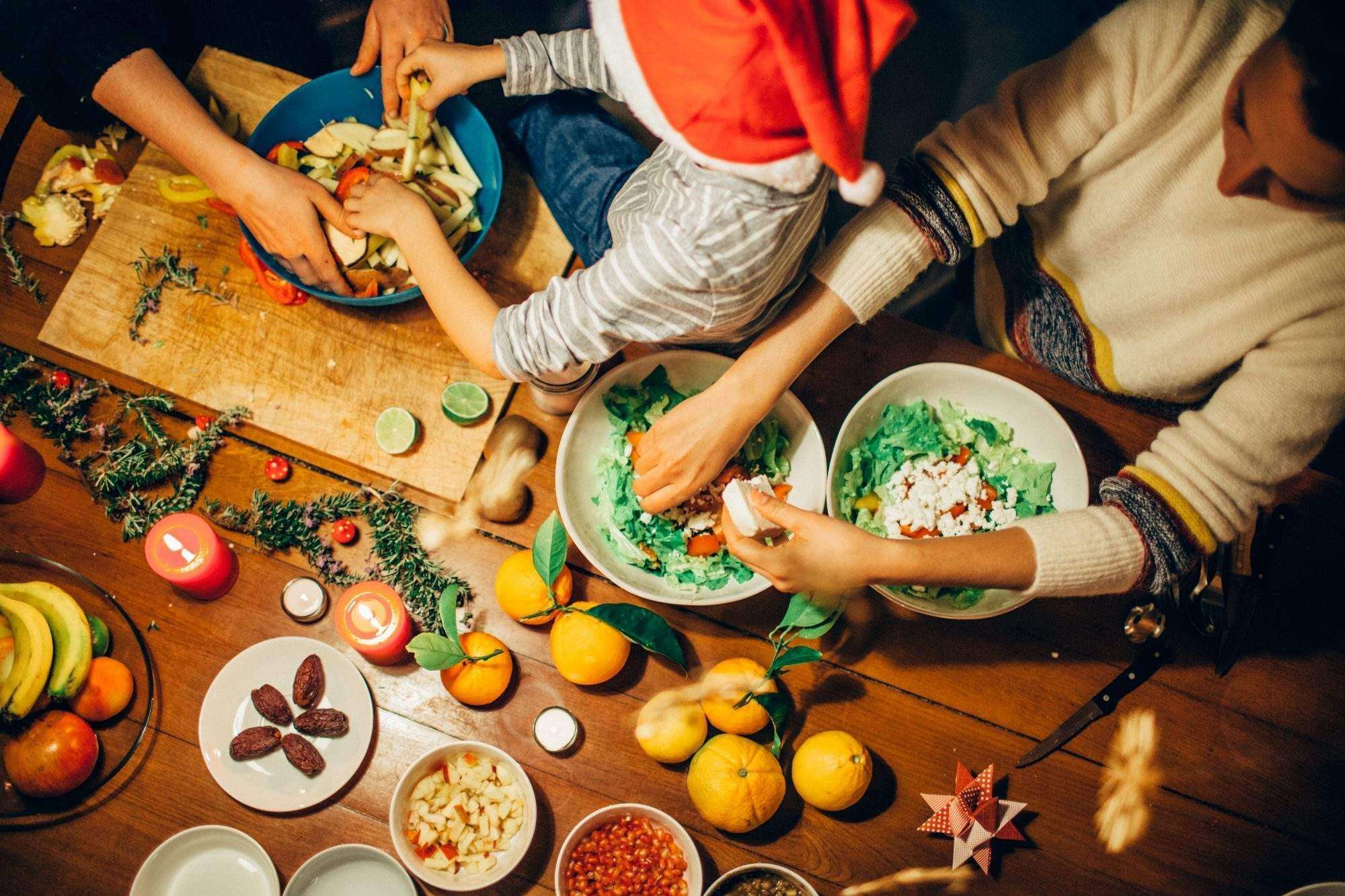 "Hô biến" thành gia đình nhỏ hạnh phúc to với 6 hoạt động này vào buổi tối 3