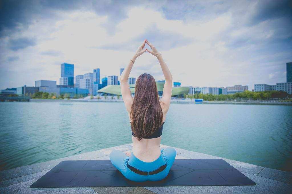 luyện tập yoga cơ bản
