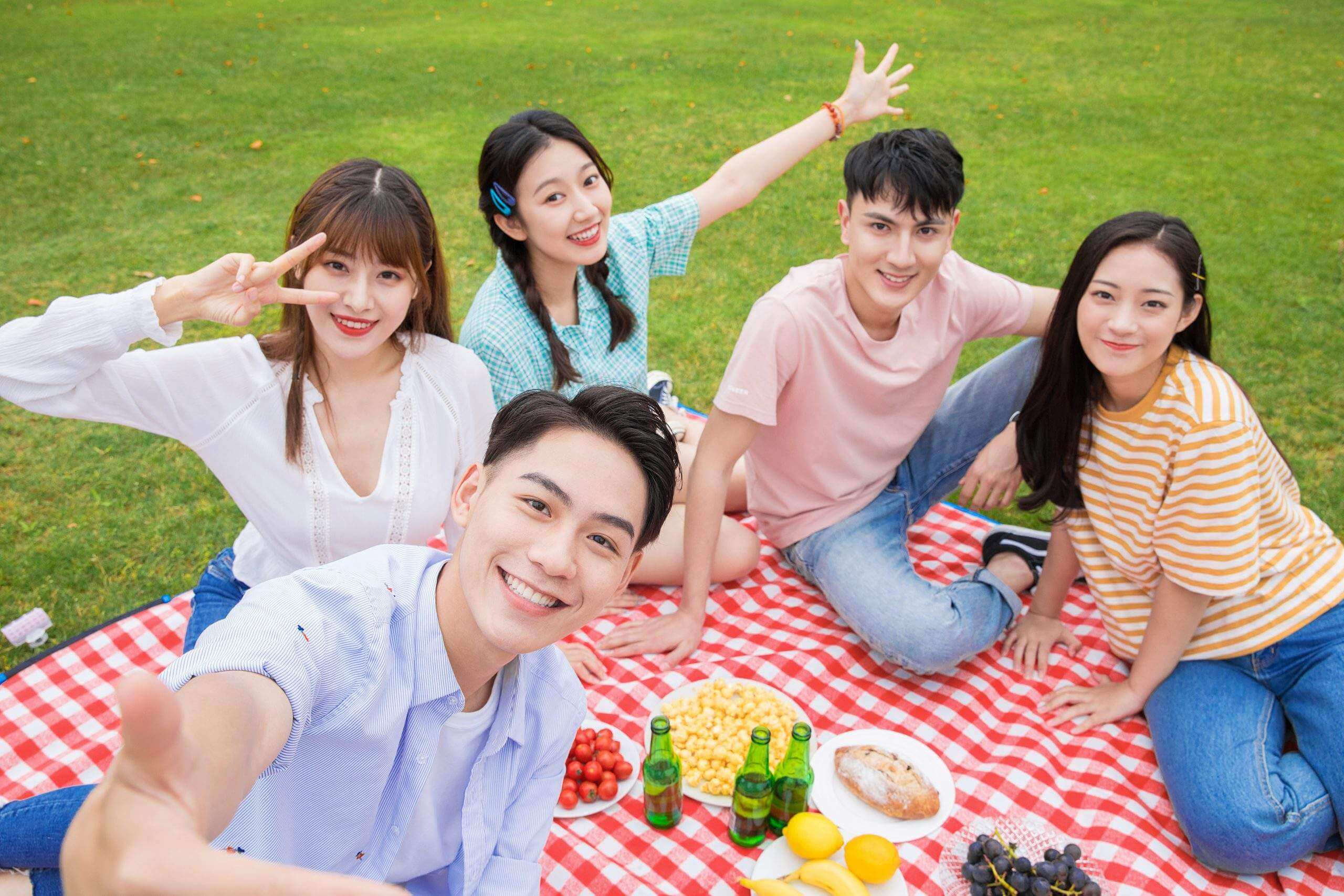 người phụ nữ và những mối quan hệ