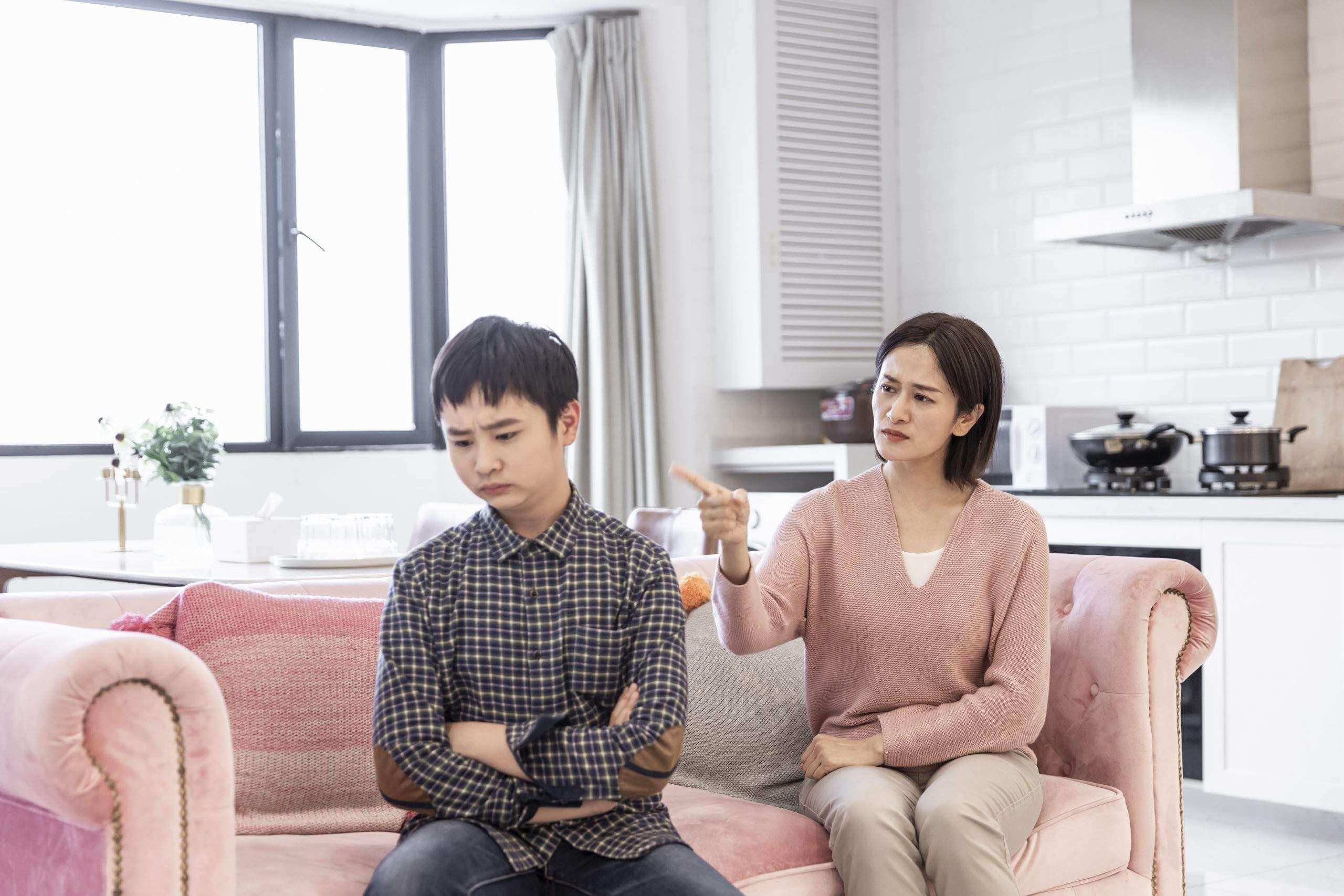 Mẹo dạy con: Làm sao để quên những lời phán xét người khác "độc hại"? 37 Đừng nghiêm trọng hóa vấn đề