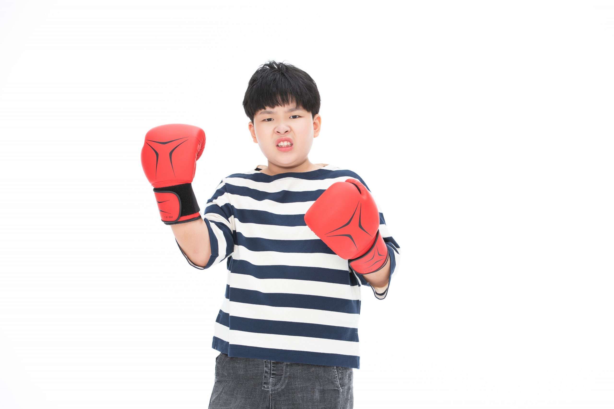 Bật mí bố mẹ cách dạy trẻ kiểm soát cảm xúc tiêu cực nhanh chóng! 35 trẻ em tức giận