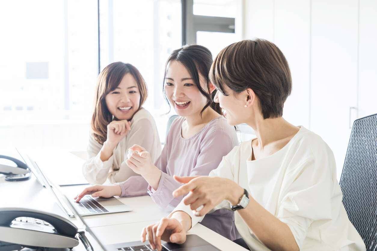 8 bí quyết này sẽ giúp cho mối quan hệ với đồng nghiệp thêm tốt đẹp 40 hãy chủ động giúp đỡ đồng nghiệp