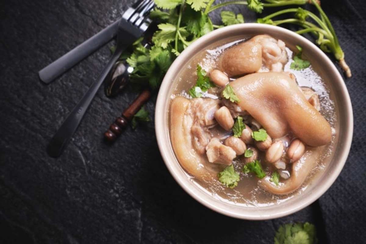 Bật mí cho mẹ bỉm thực đơn sau sinh mổ vừa lành, vừa dinh dưỡng! 20 canh đu đủ xanh móng giò