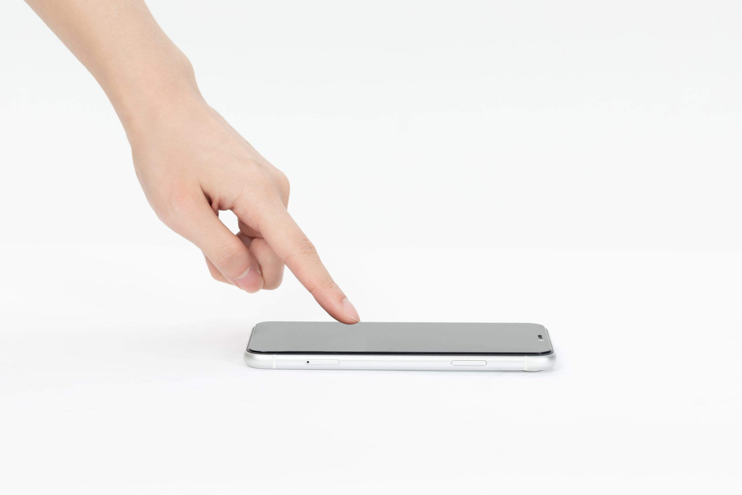 dùng smartphone