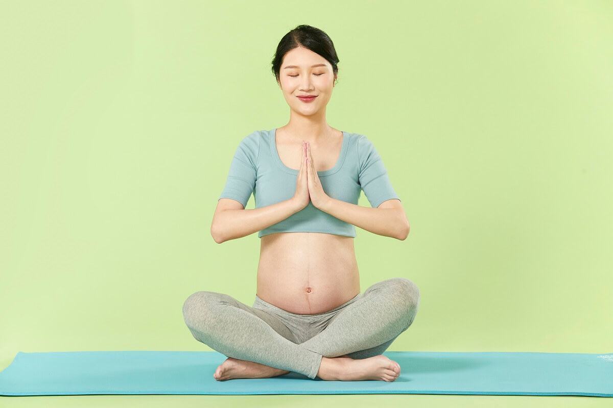 Bỏ túi ngay 8 mẹo giúp mẹ bầu có được giấc ngủ sâu đây nhé! 41 yoga cho bầu