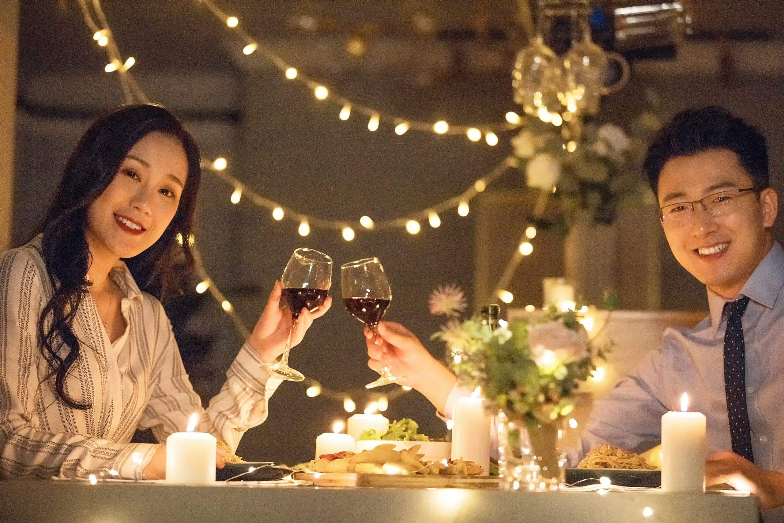 vợ chồng trước và sau khi cưới