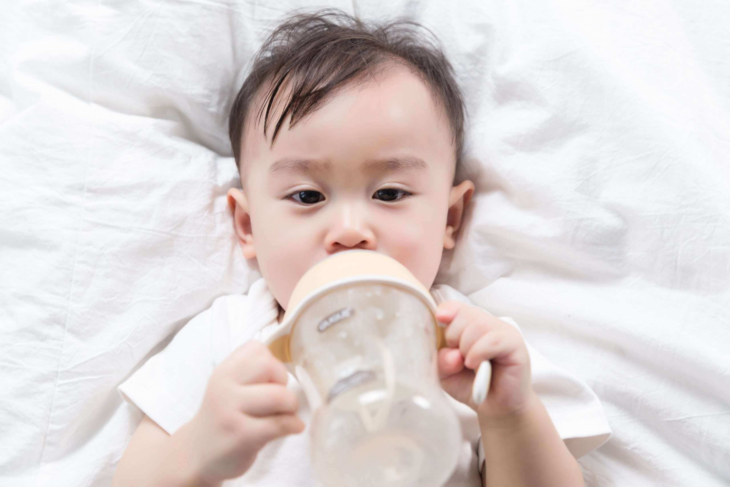 bình sữa cho bé