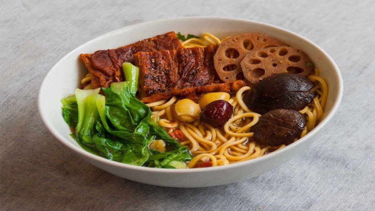 Mách bạn cách làm các món chay ngon miệng cho ngày mùng 1 Tết 43 mì tiềm chay