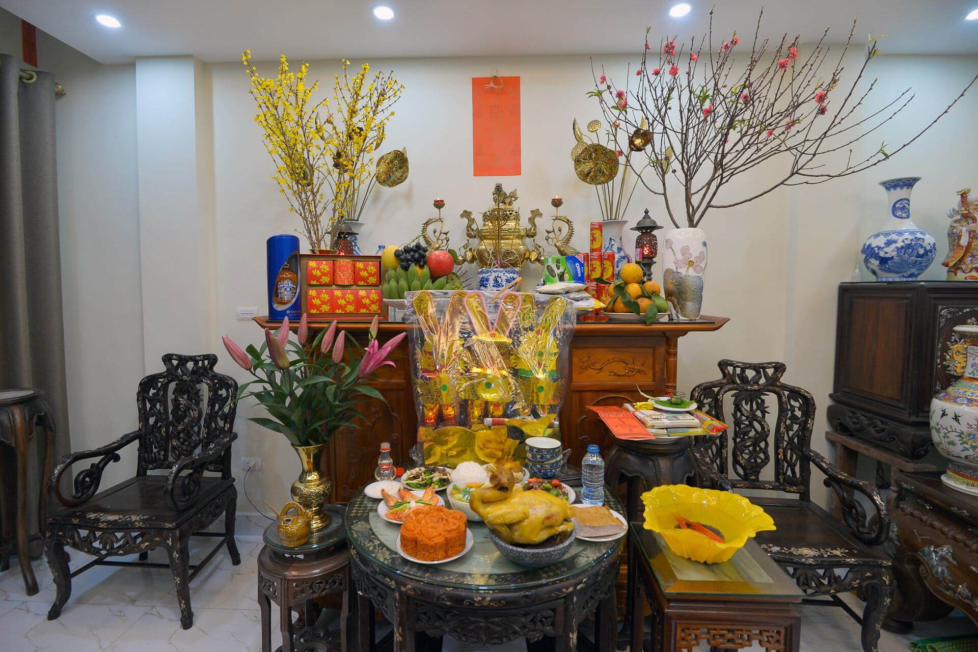 Cách cắm hoa Tết để bàn thờ hợp phong thủy, mang tài lộc về nhà 36 cách cắm hoa tết để bàn thờ