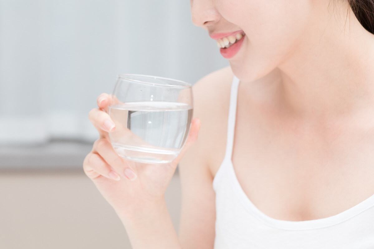 Bia và sữa đặc - Cách kích sữa mẹ sau sinh hiệu quả? 39 uống nước lọc
