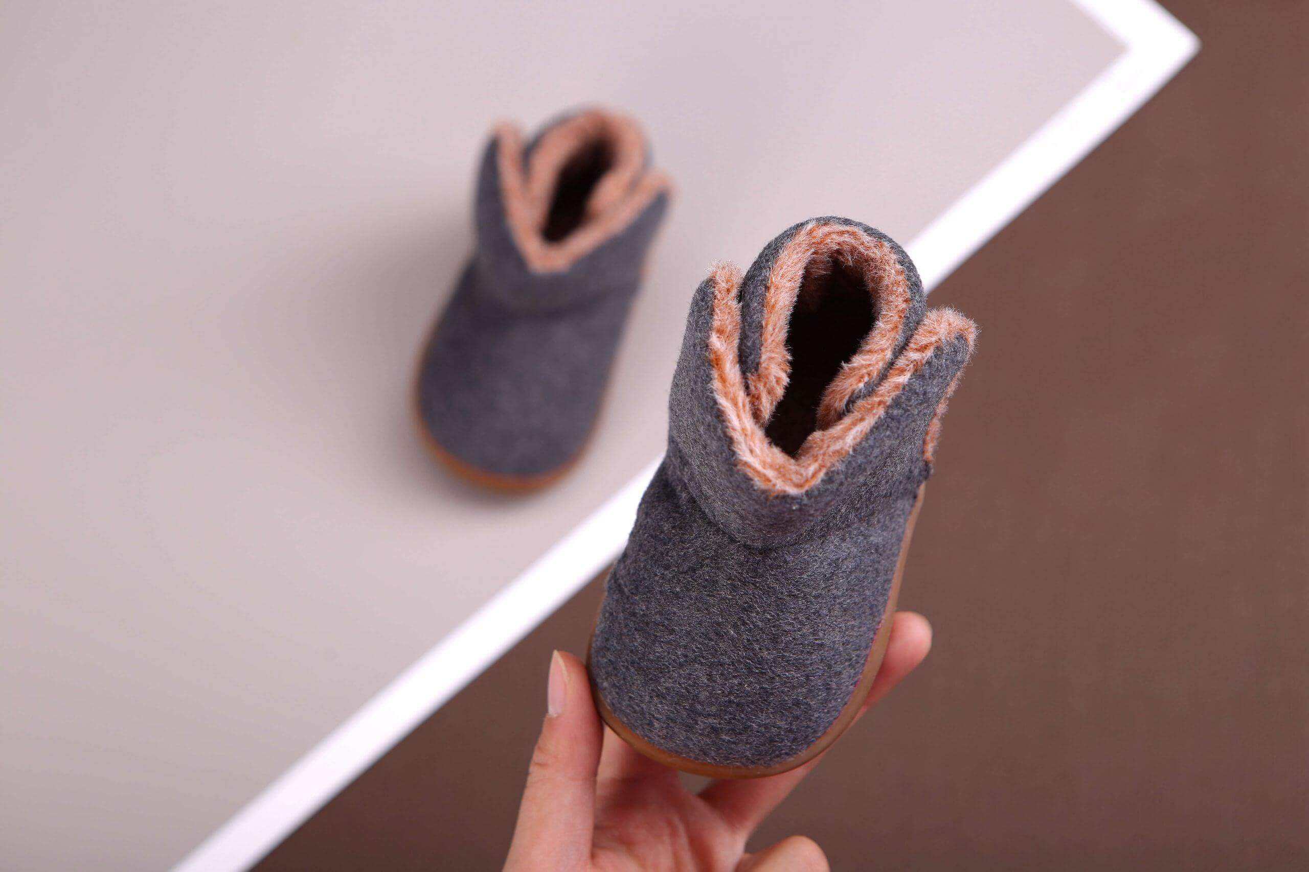 Sắm đồ sơ sinh, đừng tiếc tiền mà tái sử dụng cho con các món đồ này! 43 giày em bé