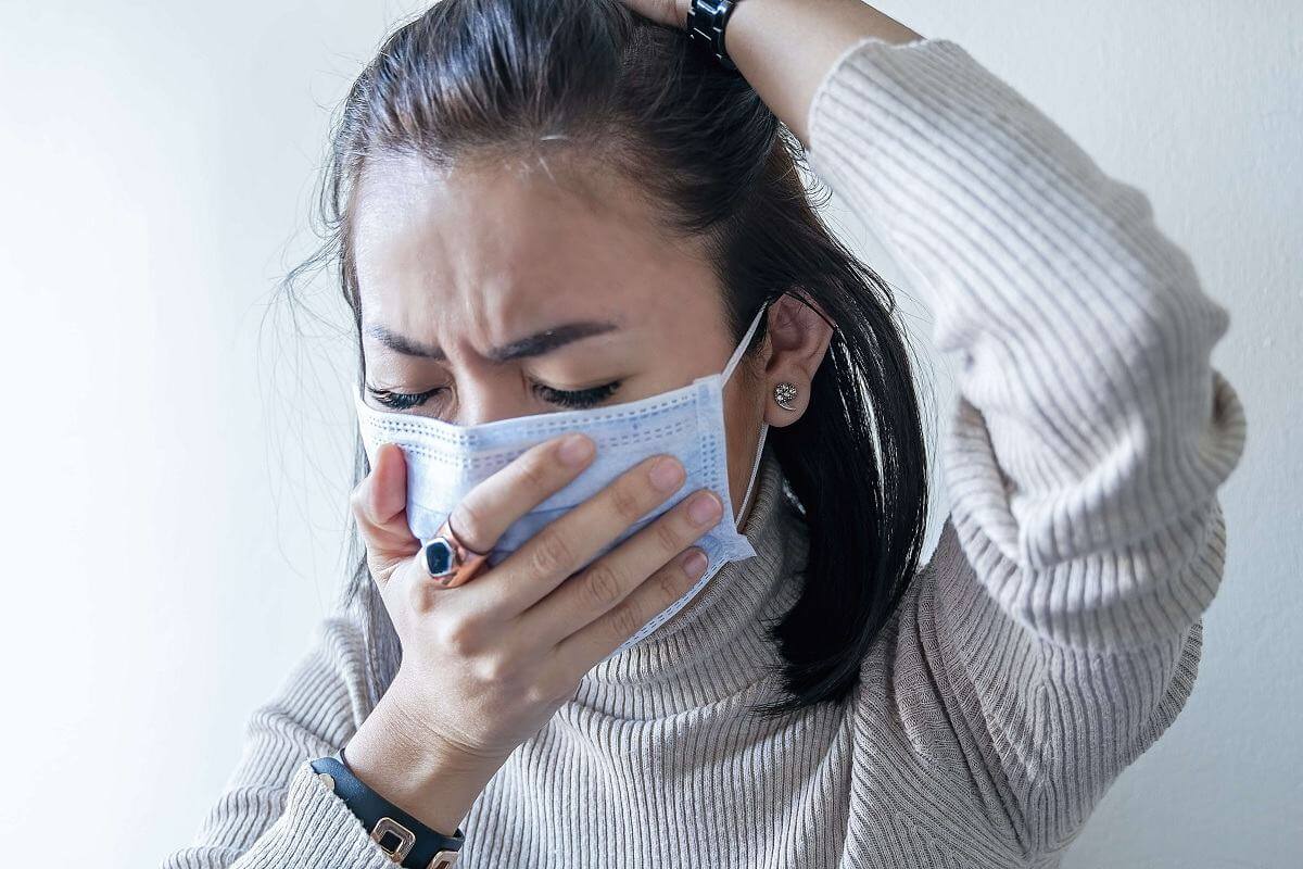 6 đối tượng có bệnh nền sau đây dễ bị COVID-19 tấn công 37 khó thở