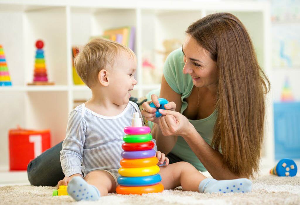 choi voi con cách chơi với trẻ sơ sinh