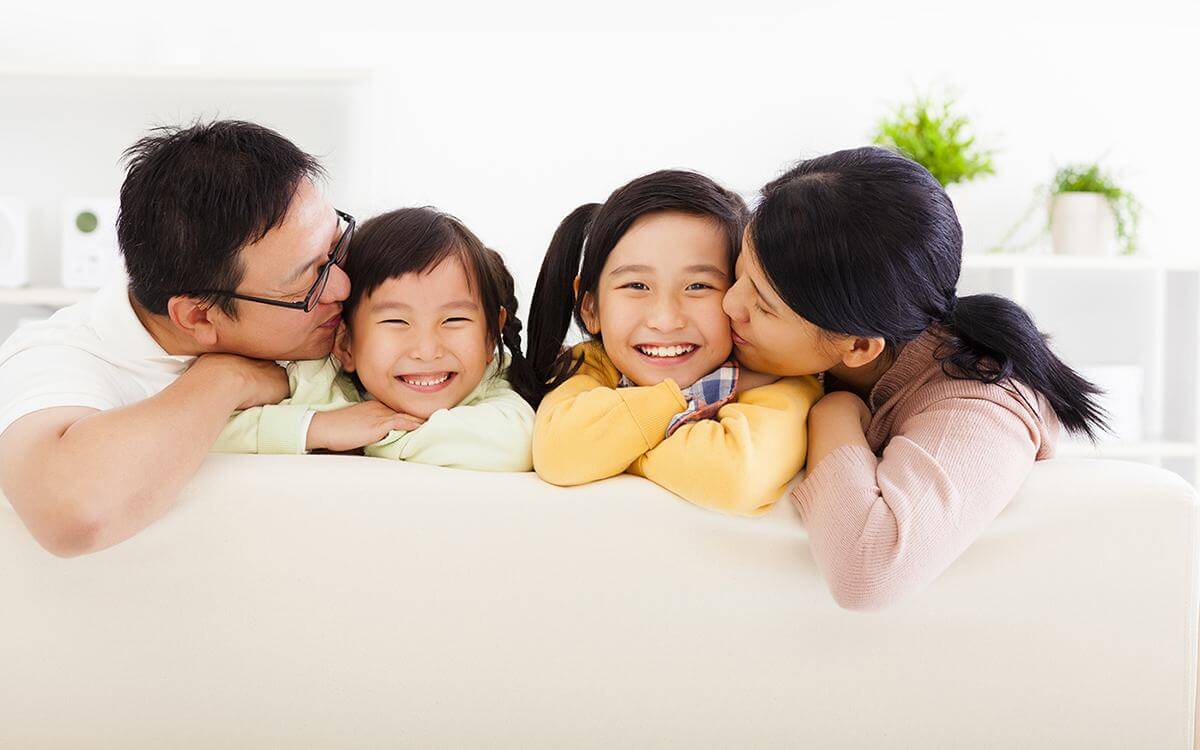 day tre ky nang song dạy trẻ yêu thương