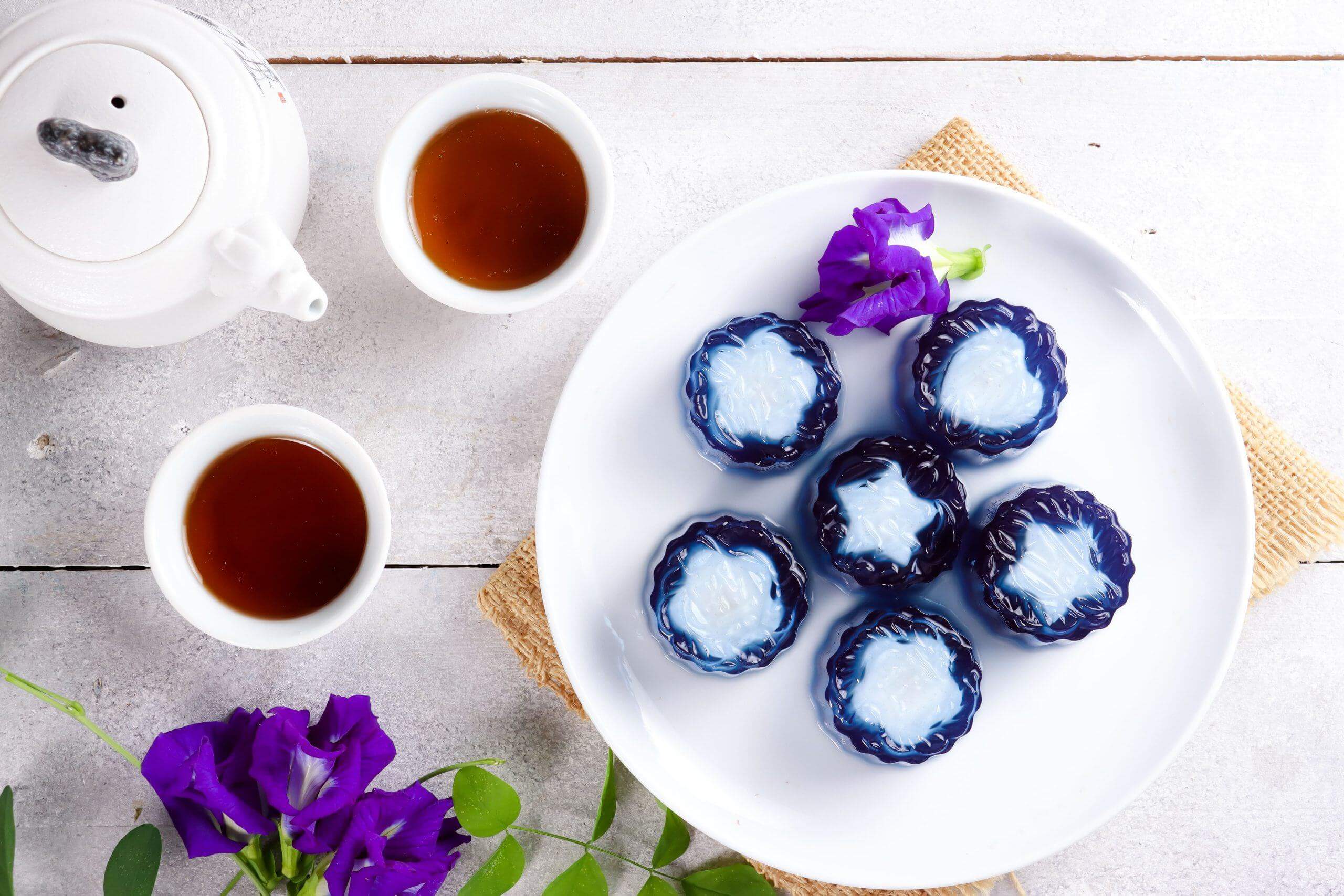 rau câu hoa đậu biếc