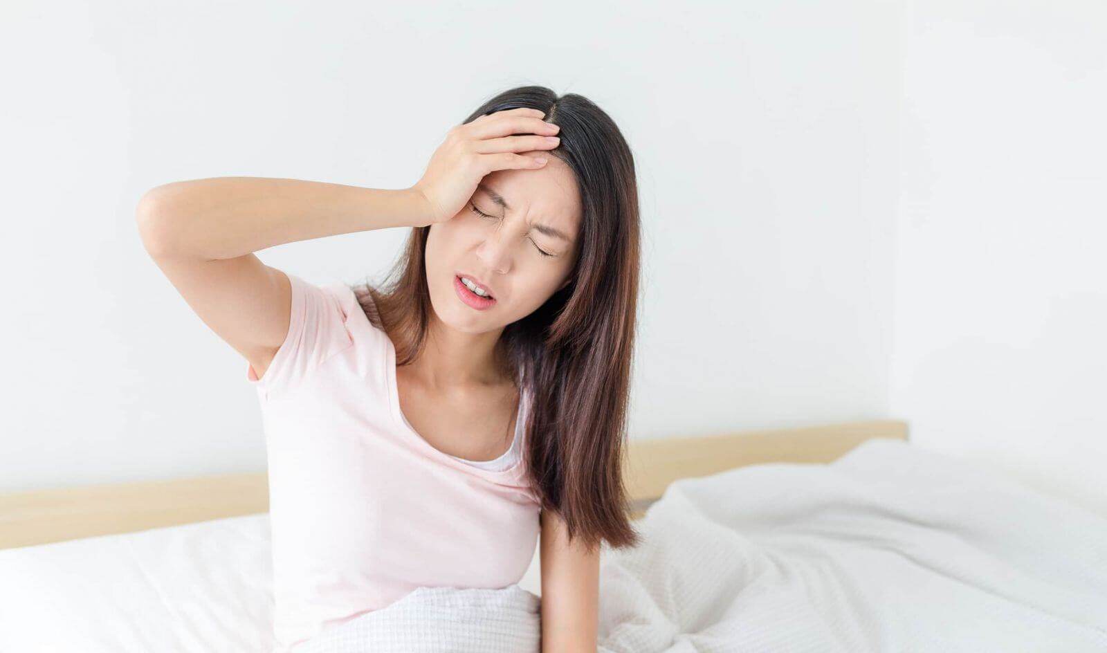 bột nghệ chữa đau đầu