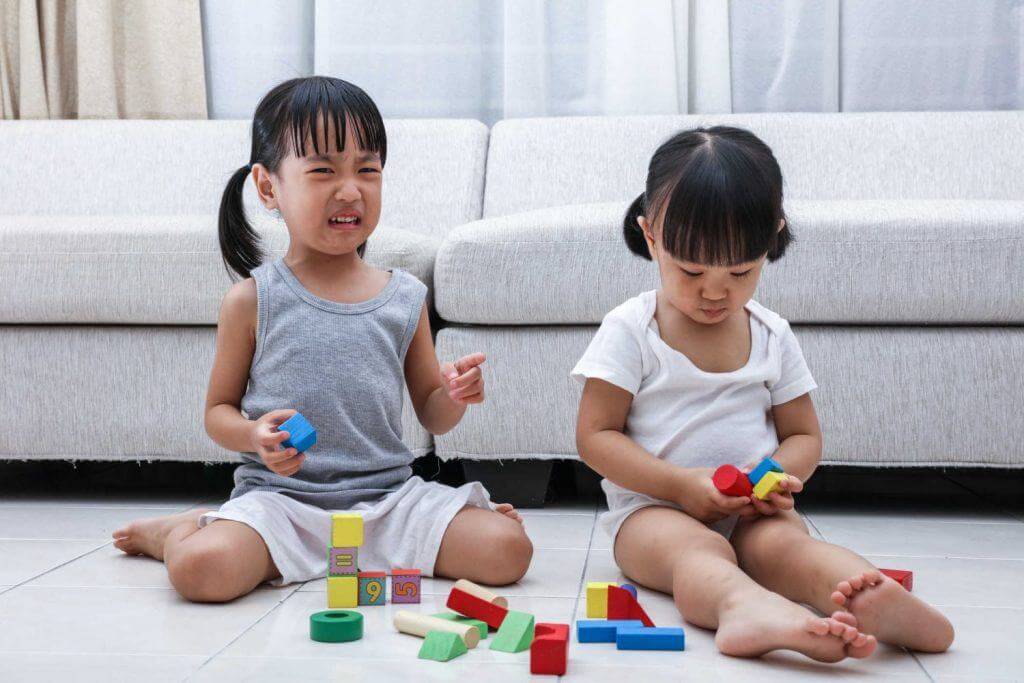 Nguyên nhân trẻ tự kỷ