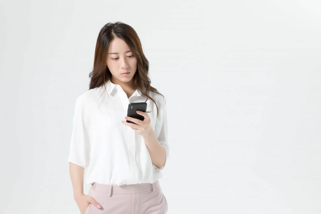 kiem tra dien thoai của chồng