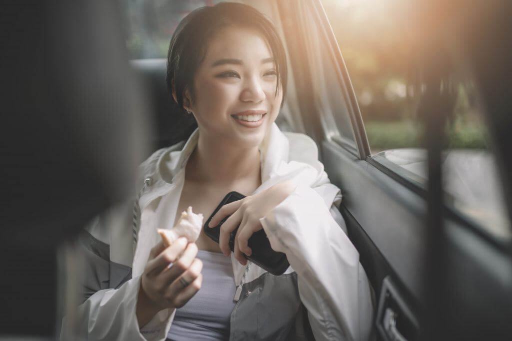 Cách phụ nữ xinh đẹp