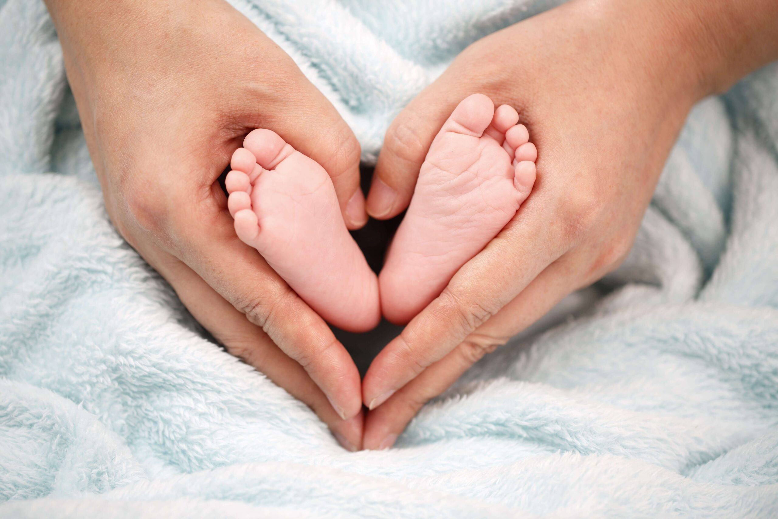 hệ vi sinh đường ruột ở trẻ sinh mổ