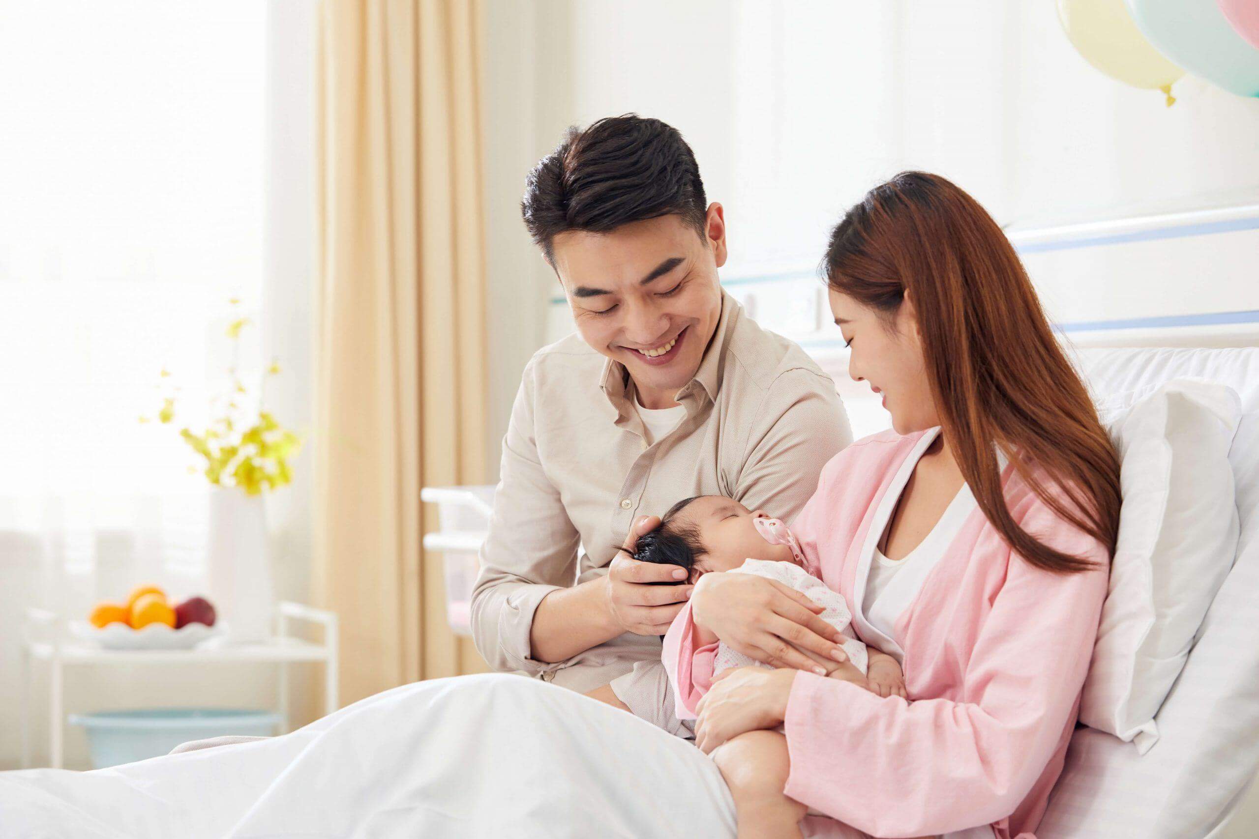 Các lưu ý mẹ cần biết khi chăm sóc trẻ sơ sinh 0-6 tháng 41 lần đầu làm mẹ