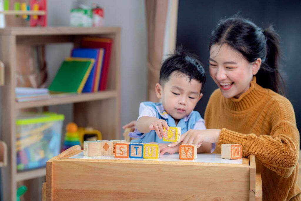Gợi ý 9 món đồ chơi trí tuệ giúp bé thông minh 36 kích thích trí não