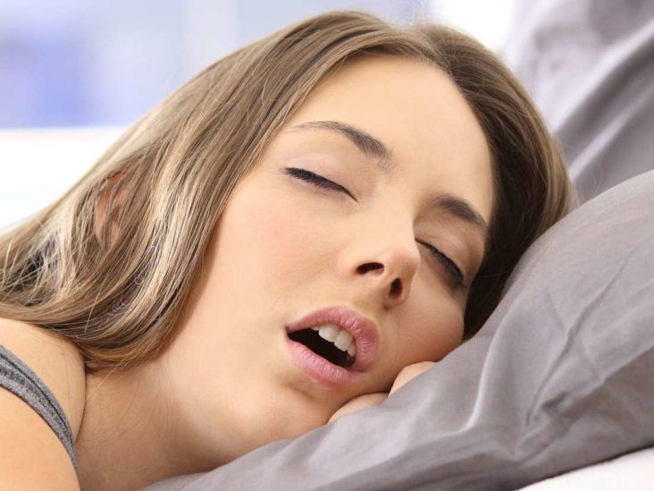 ngủ chảy nước dãi