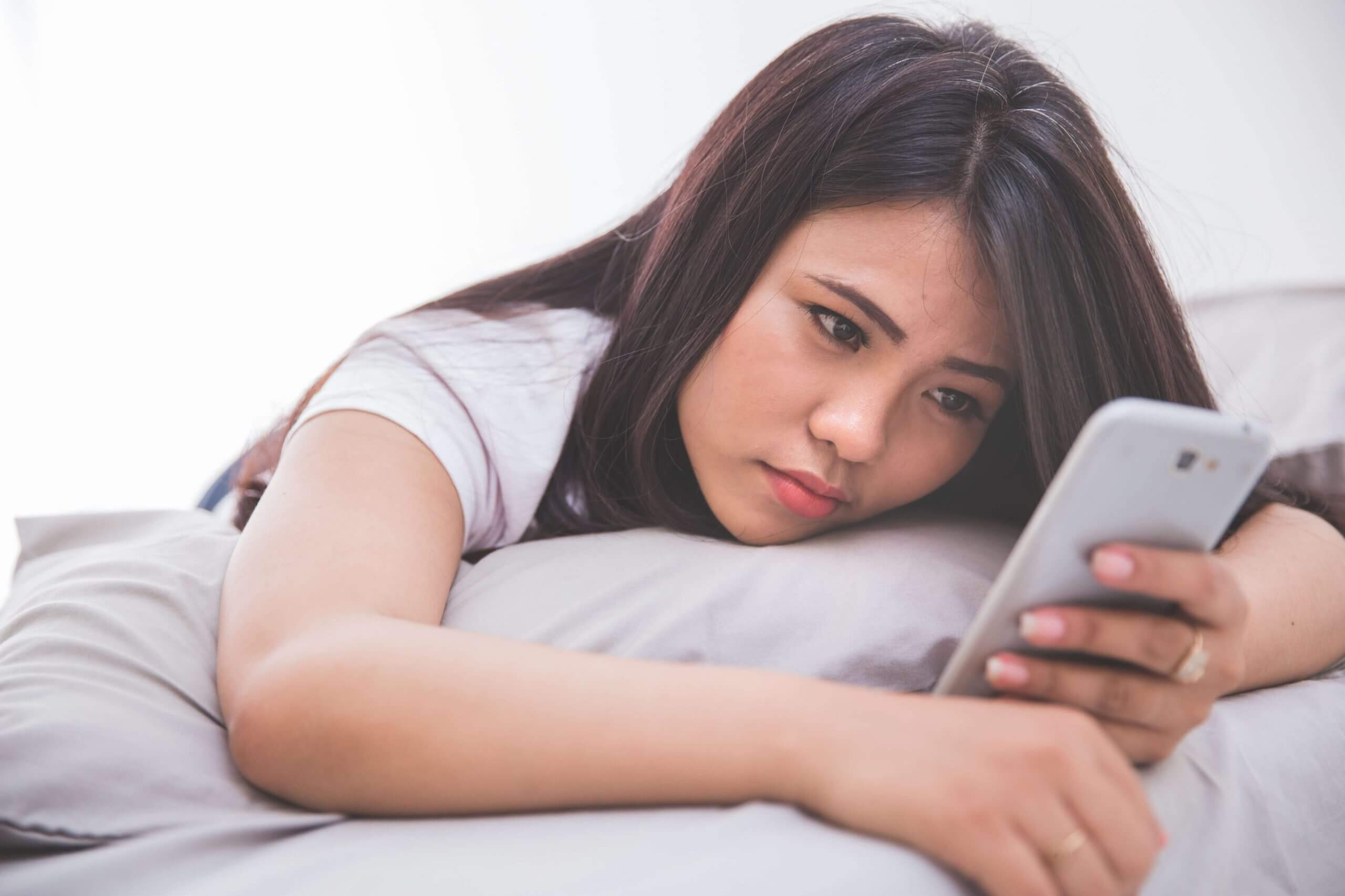 Người yêu cũ nhắn tin, nên trả lời hay không? 38 trả lời tin nhắn người yêu cũ