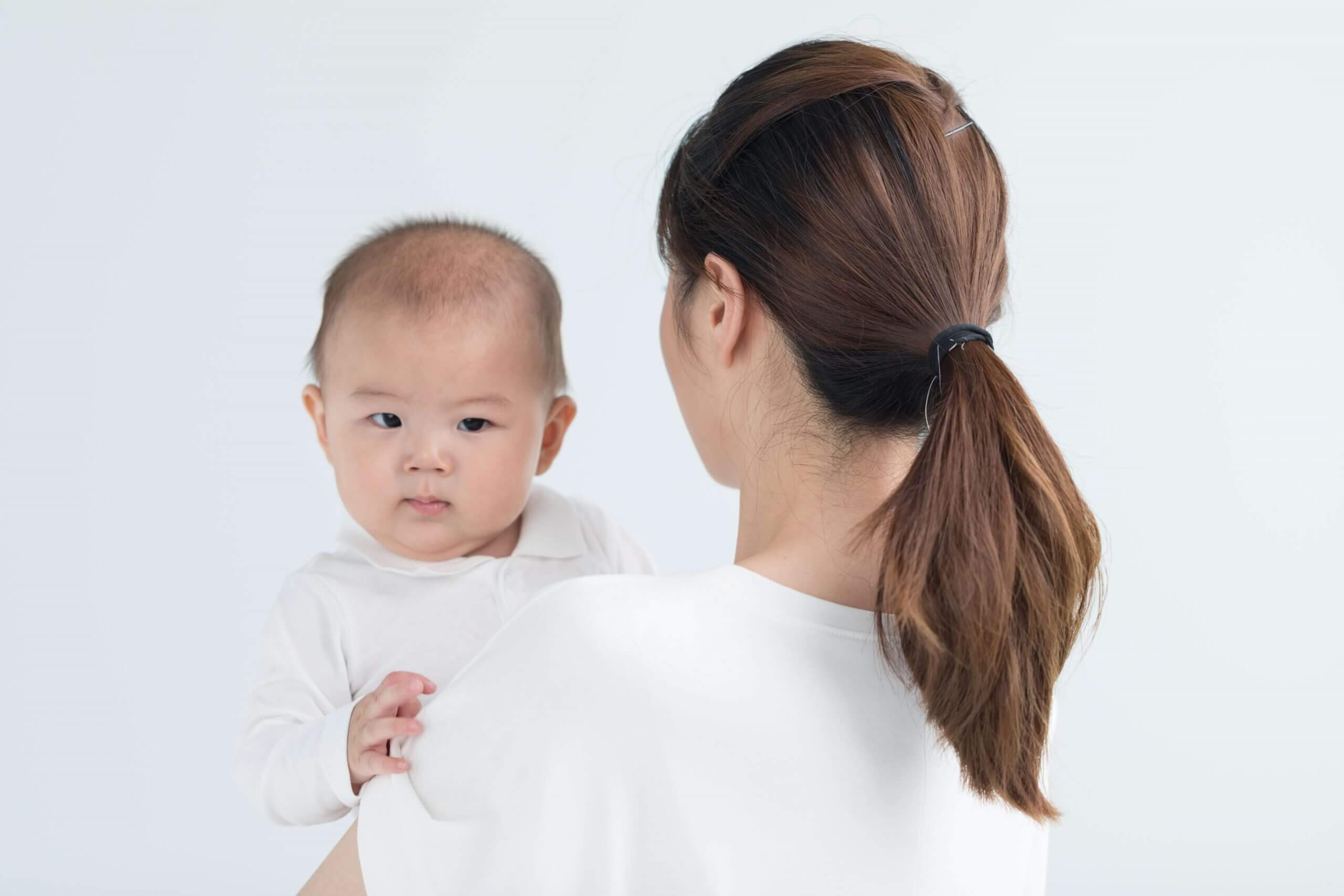 Cha mẹ tuổi nào nên sinh con năm Nhâm Dần 2022? 37 em bé tuổi dần