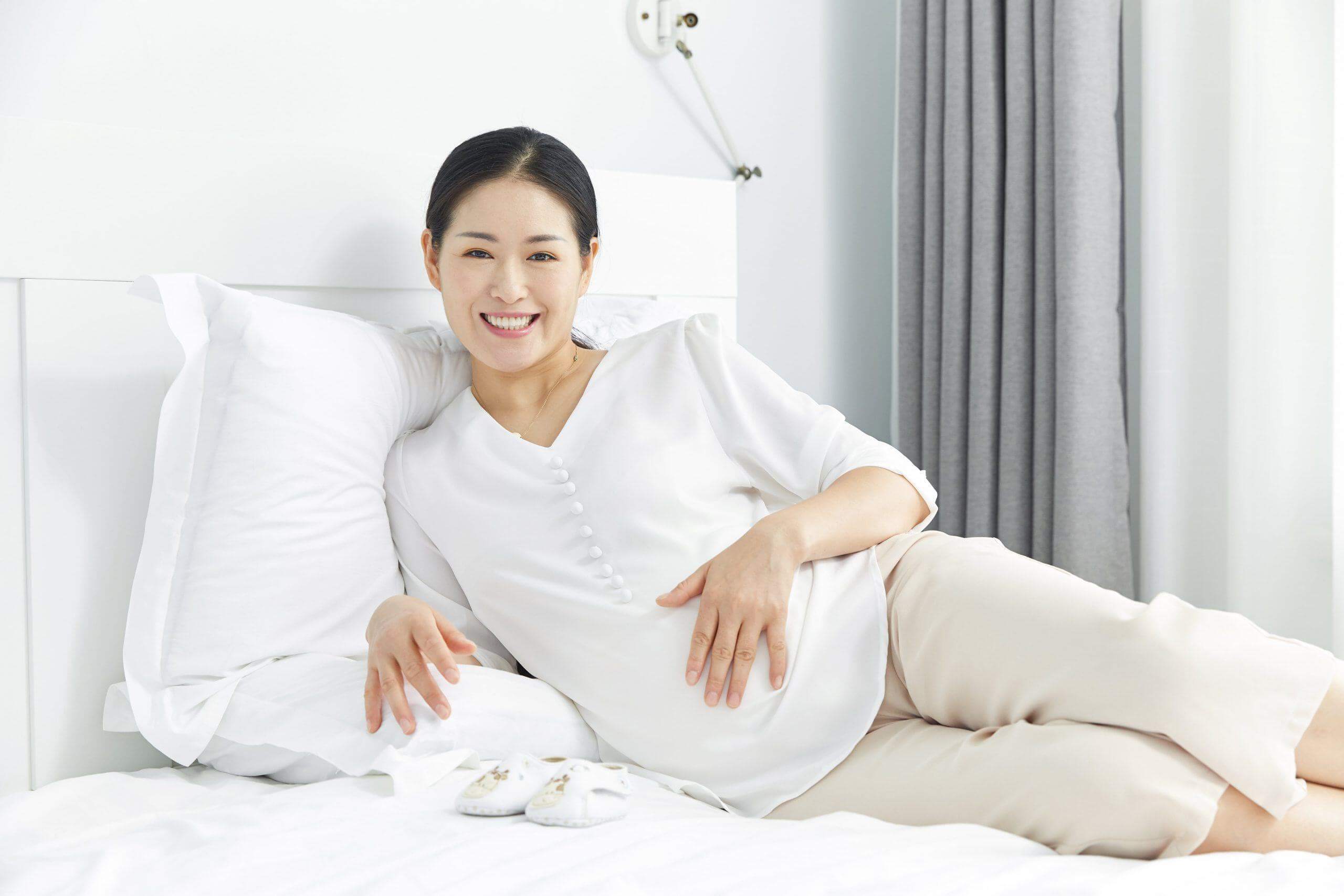 Sinh con ở tuổi 40 có tốt không cho phụ nữ và thai nhi? 36 sinh con ở tuổi 40 có tốt không