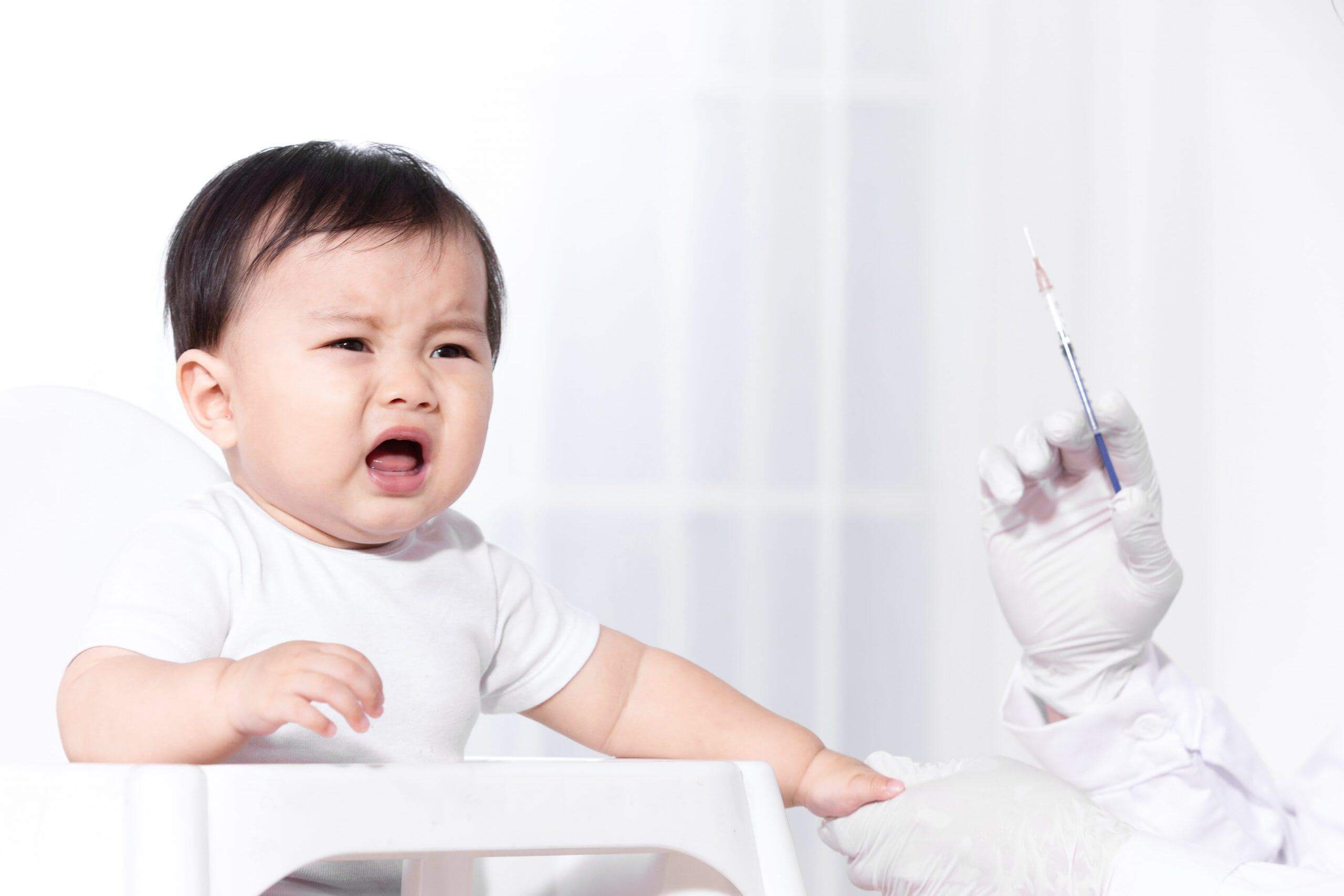 Trẻ sơ sinh Tiêm phòng cho trẻ sơ sinh