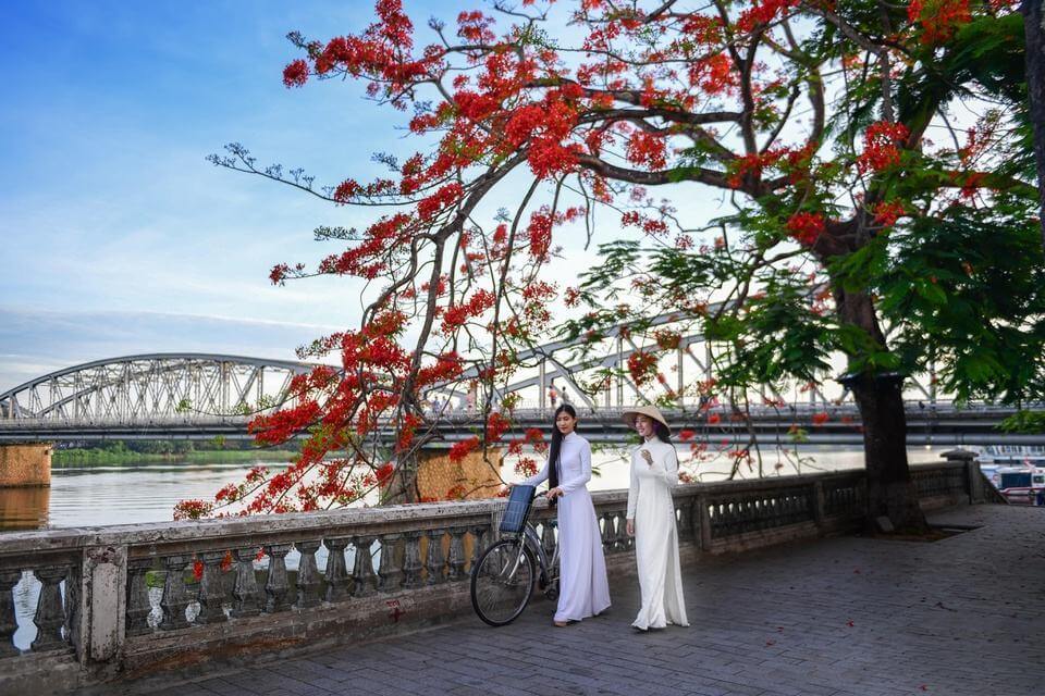 Mùa dịch, cùng ngắm vẻ đẹp của vùng đất Thần Kinh qua ảnh 56 cẩm nang đi huế