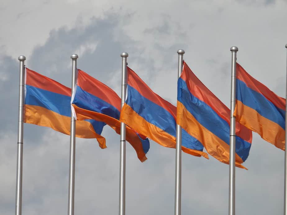 Quốc kỳ của các quốc gia trên thế giới, mẹ chỉ ngay cho bé yêu nhé! (Phần 1) 112 Armenia