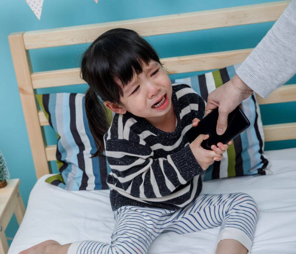 Gợi ý bạn cách phạt con khoa học không ảnh hưởng đến lòng tự trọng của bé 37 phạt con
