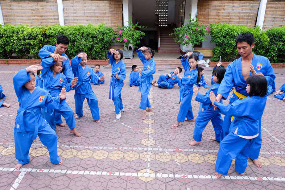 con gái học võ