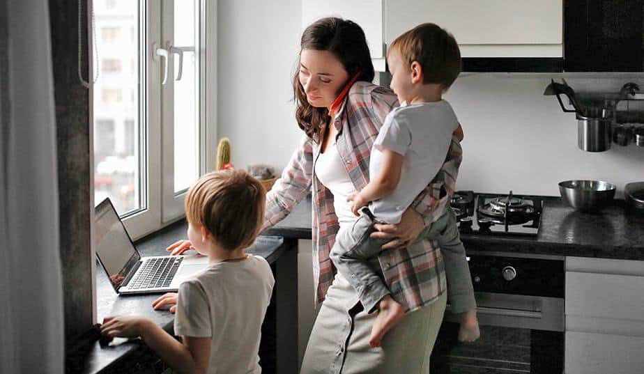 làm việc tại nhà mùa dịch