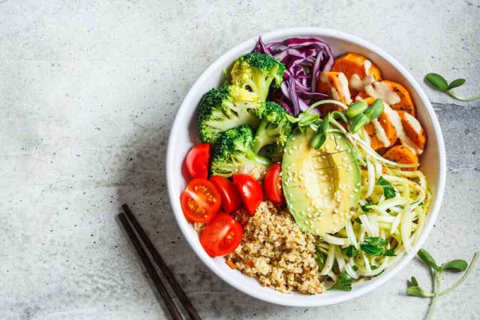 mỳ ý salad