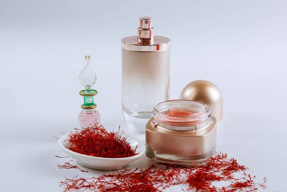 Nhụy hoa nghệ tây - bí quyết chăm sóc sức khỏe và sắc đẹp 38 làm đẹp với nhụy hoa nghệ tây