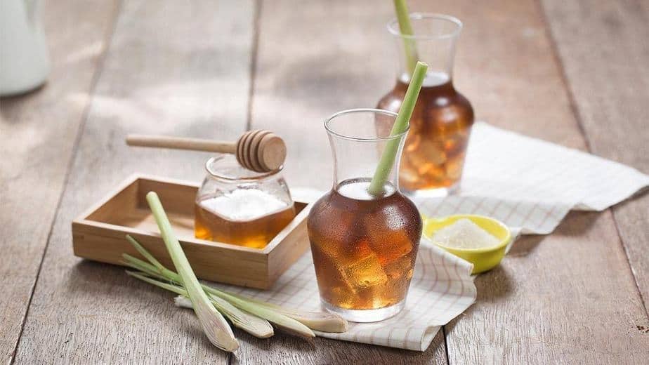 Có nên uống nước chanh sả gừng mỗi ngày trong mùa dịch Covid-19? 37 chanh sả gừng và mật ong