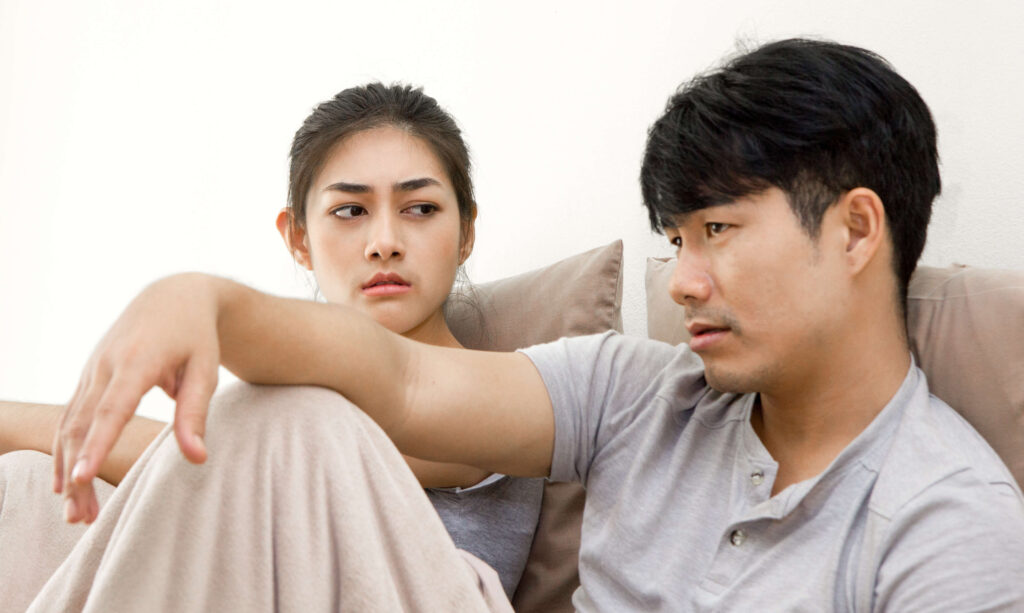Hiểu tâm lý đàn ông khi bị yếu sinh lý để biết an ủi chàng hiệu quả 38 yếu sinh lý