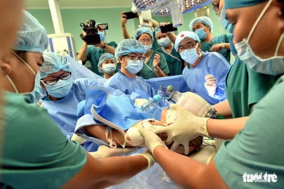 Tròn 1 năm Trúc Nhi - Diệu Nhi tách rời: Hành trình nước mắt và nụ cười 35 Trúc Nhi - Diệu Nhi sau 1 năm