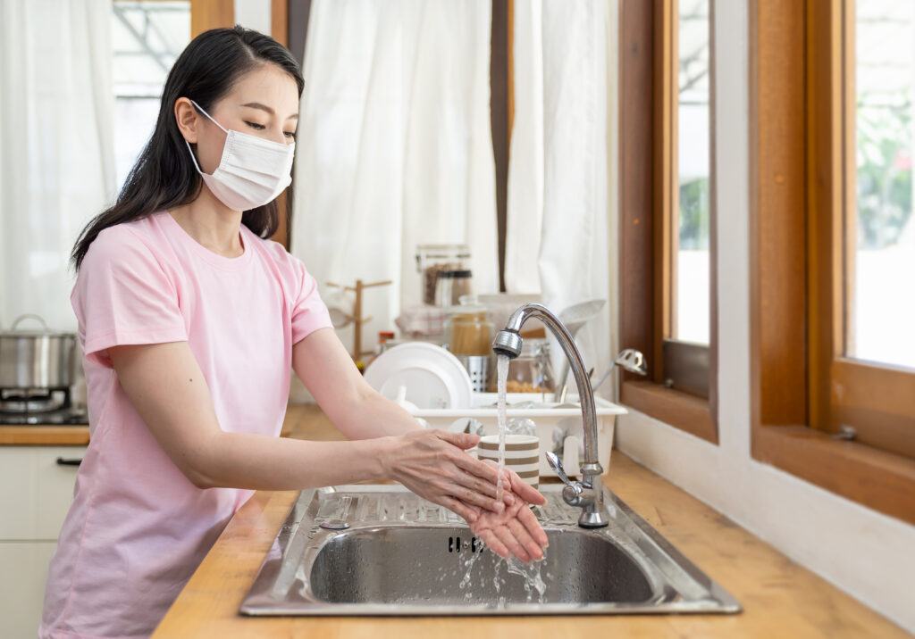 8 mẹo vệ sinh nhà ở “thần tốc”, đẩy lùi dịch bệnh nguy hiểm 36 vệ sinh sàn nhà