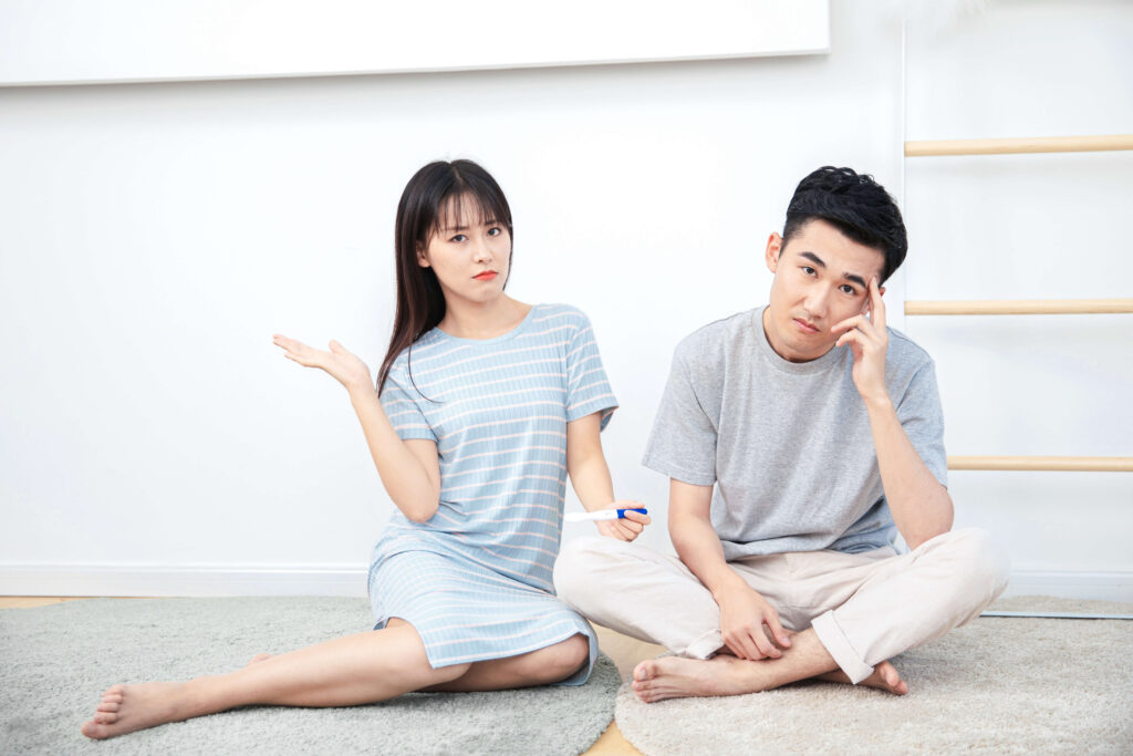 Vợ chồng hết tình cảm với nhau thể hiện qua 6 dấu hiệu này! 37 vợ chồng
