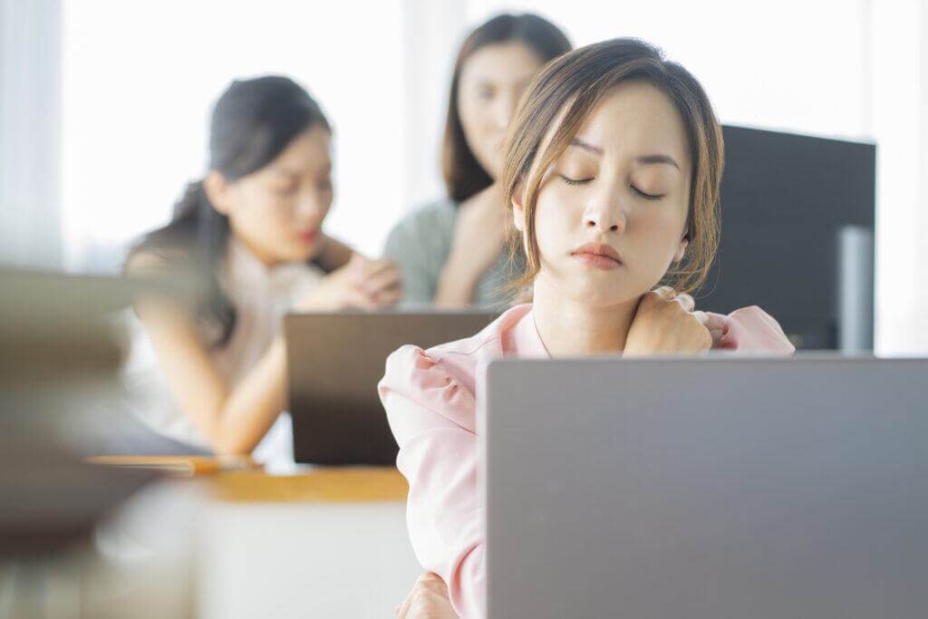 bài tập giảm đau cổ