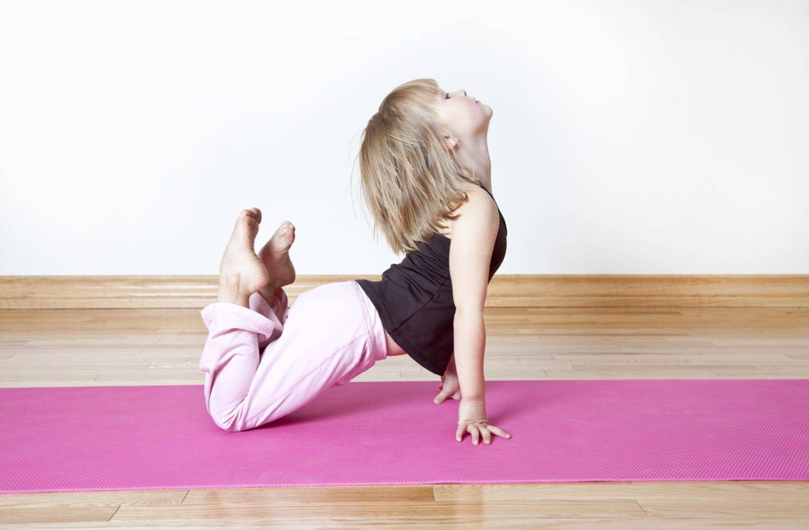 Mách mẹ những bài tập yoga giúp trẻ thư giãn tinh thần sau học online hiệu quả 37 yoga cho trẻ