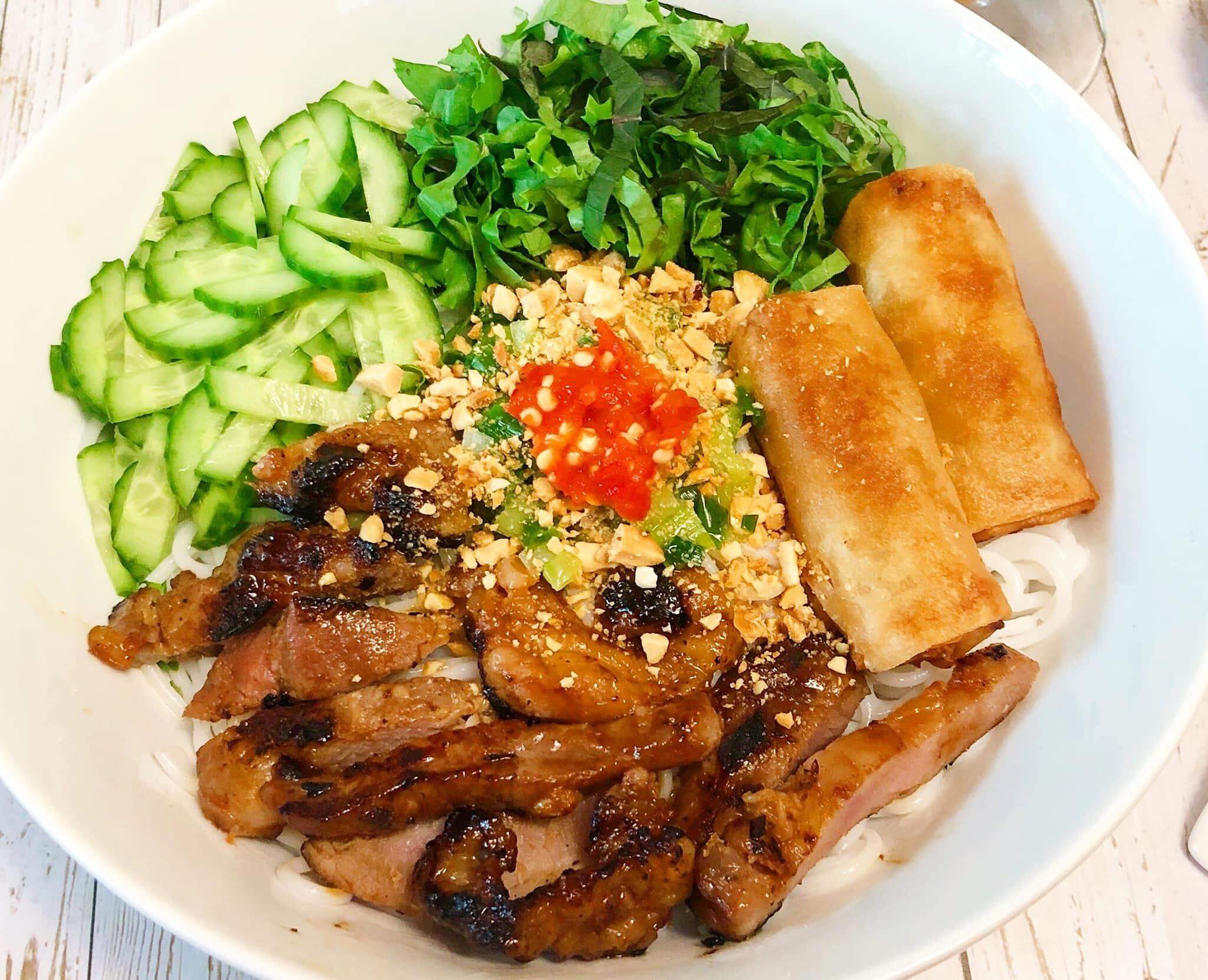cách làm bún chả giò