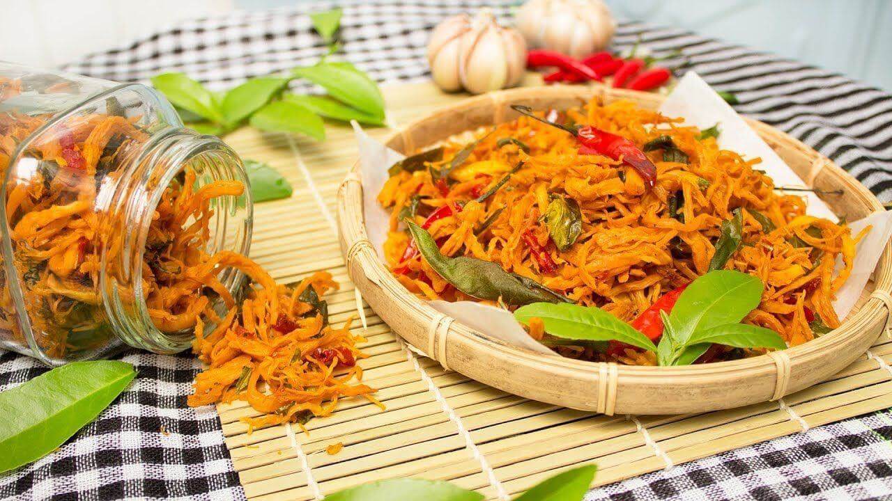 cách làm khô gà lá chanh