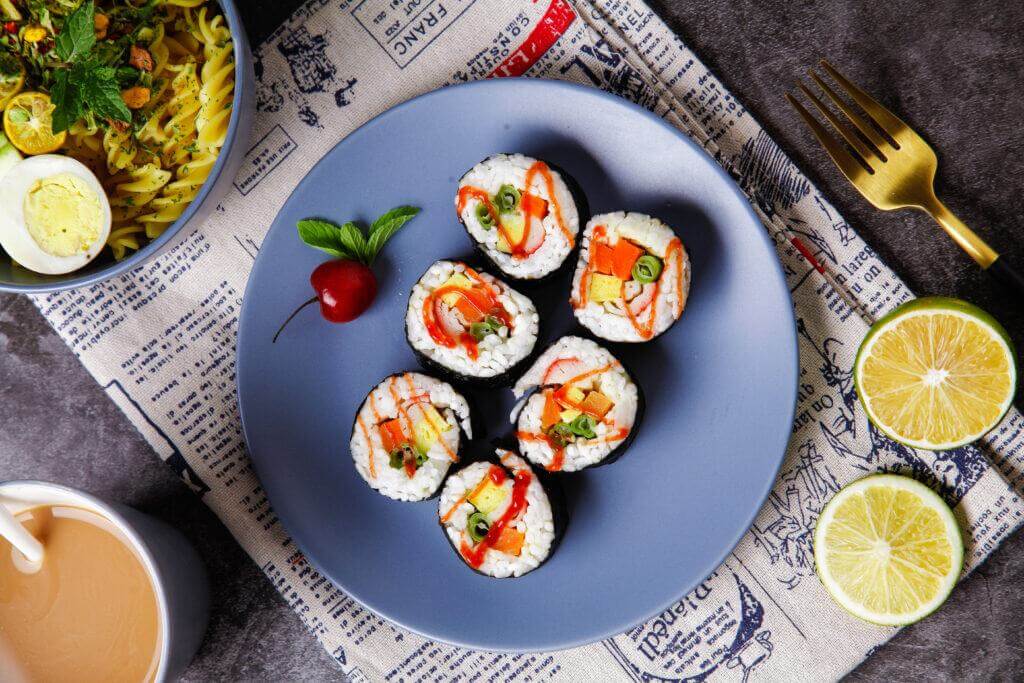 làm sushi